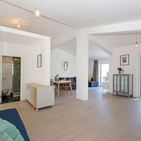 Manuela Apartment Podstrana Bagian luar foto