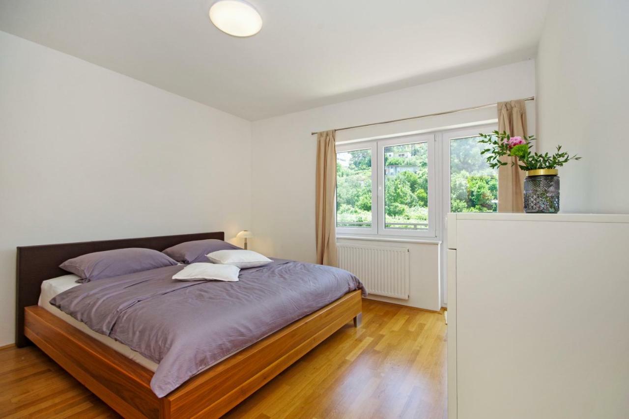 Manuela Apartment Podstrana Bagian luar foto